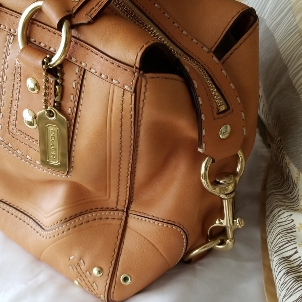 Coach Handbag - Picture 2 of 7